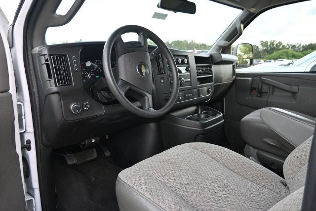 2025 Chevrolet Express Passenger RWD 3500 Extended Wheelbase LT