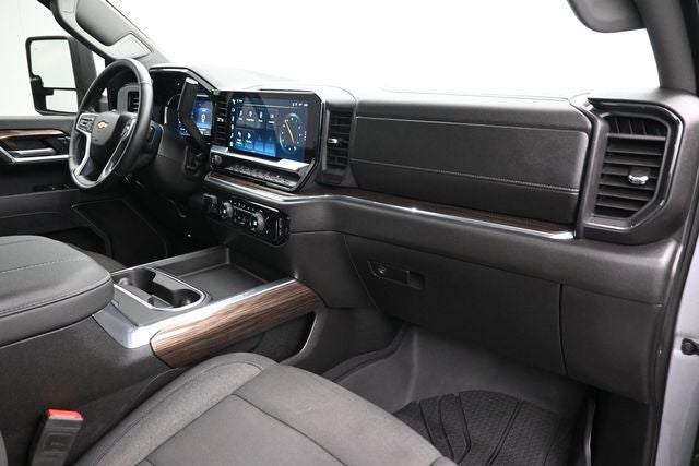 2025 Chevrolet Silverado 3500HD 4WD Crew Cab Long Bed LT