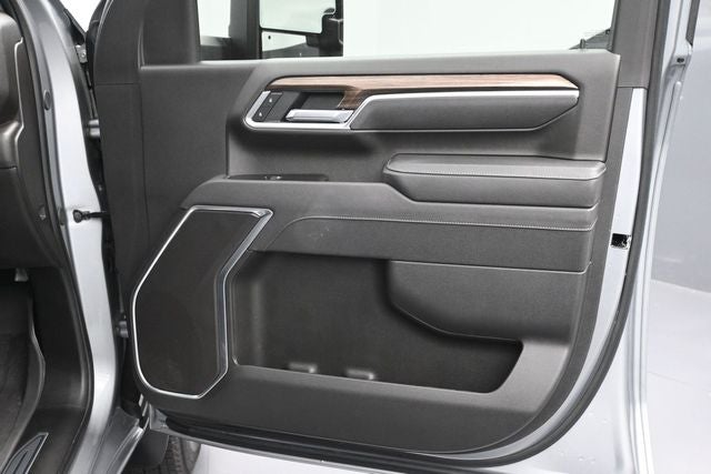 2025 Chevrolet Silverado 3500HD 4WD Crew Cab Long Bed LT