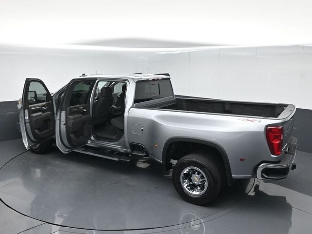 2025 Chevrolet Silverado 3500HD 4WD Crew Cab Long Bed LT