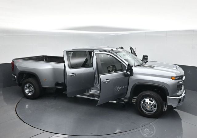2025 Chevrolet Silverado 3500HD 4WD Crew Cab Long Bed LT
