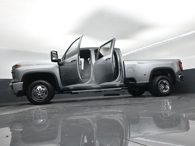 2025 Chevrolet Silverado 3500HD 4WD Crew Cab Long Bed LT