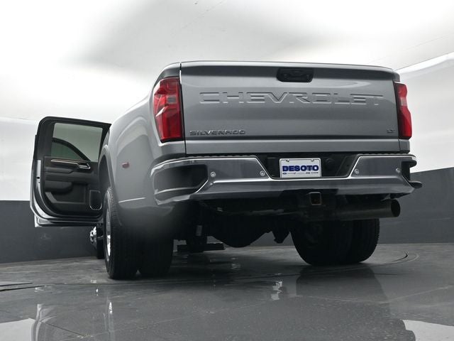 2025 Chevrolet Silverado 3500HD 4WD Crew Cab Long Bed LT