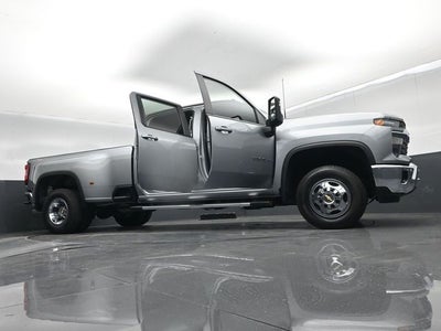 2025 Chevrolet Silverado 3500HD 4WD Crew Cab Long Bed LT