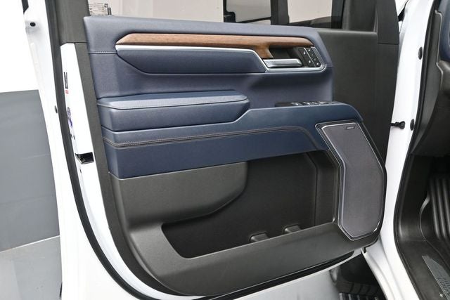 2024 Chevrolet Silverado 3500HD 4WD Crew Cab Standard Bed High Country