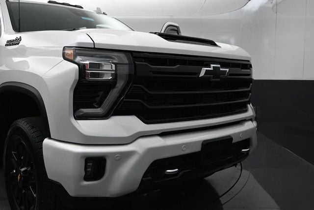 2024 Chevrolet Silverado 3500HD 4WD Crew Cab Standard Bed High Country