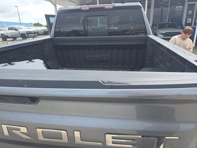 2021 Chevrolet Silverado 1500 4WD Crew Cab Short Bed High Country