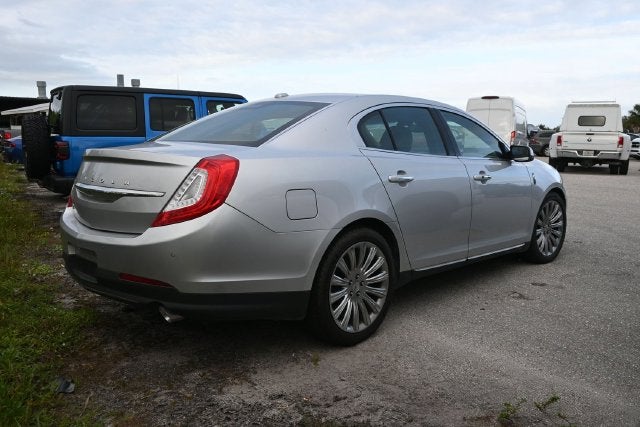 2015 Lincoln MKS Base
