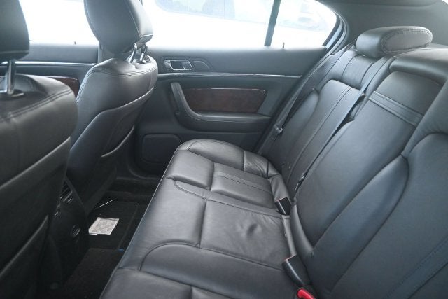 2015 Lincoln MKS Base