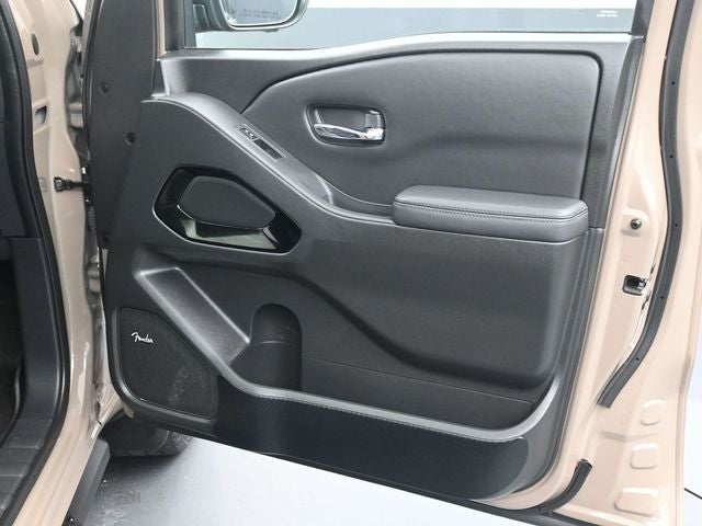 2022 Nissan Frontier Crew Cab PRO-4X 4x4