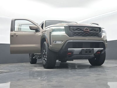 2022 Nissan Frontier Crew Cab PRO-4X 4x4
