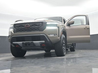 2022 Nissan Frontier Crew Cab PRO-4X 4x4