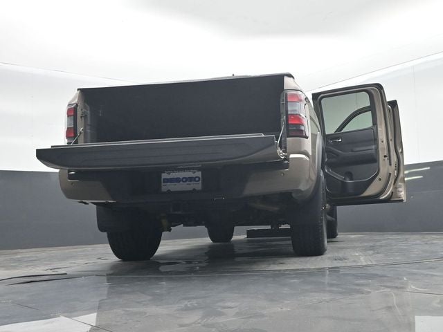 2022 Nissan Frontier Crew Cab PRO-4X 4x4