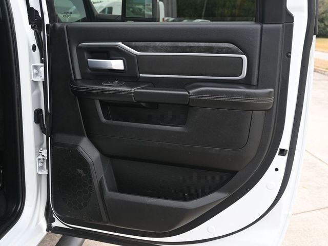 2024 RAM 3500 Chassis Tradesman/SLT/Laramie/Limited