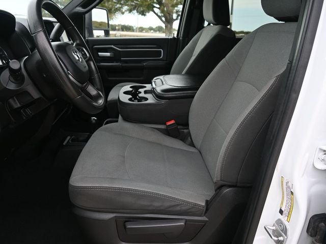 2024 RAM 3500 Chassis Tradesman/SLT/Laramie/Limited