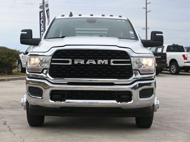 2024 RAM 3500 Chassis Tradesman/SLT/Laramie/Limited