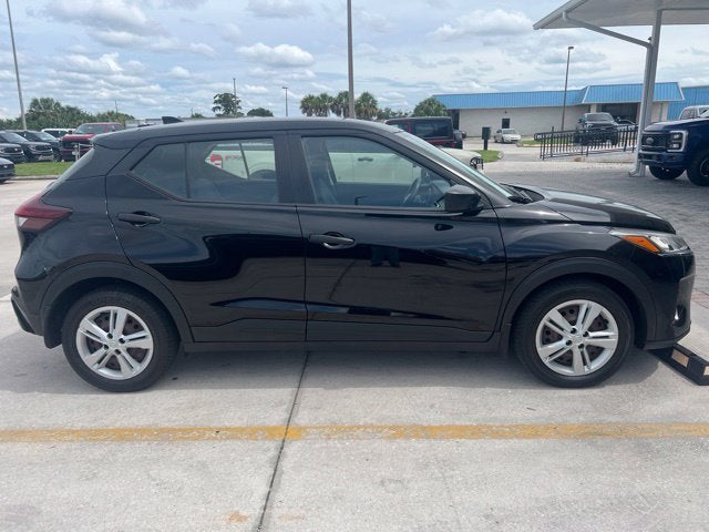 2021 Nissan Kicks S