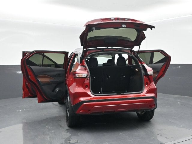2023 Nissan Kicks SR Xtronic CVT