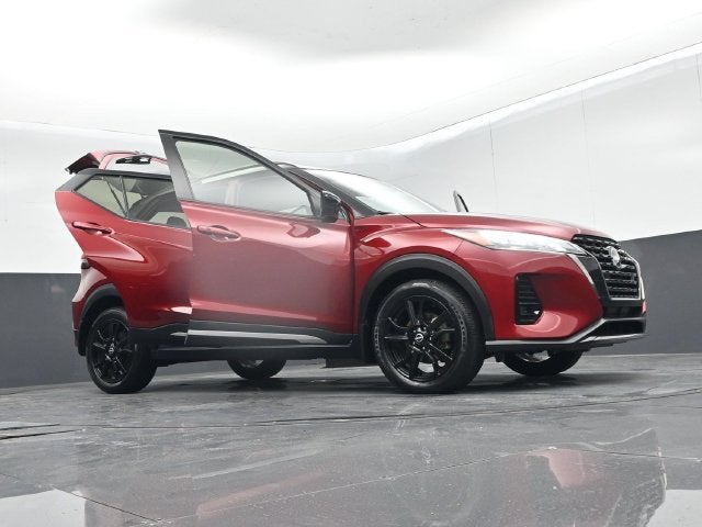2023 Nissan Kicks SR Xtronic CVT