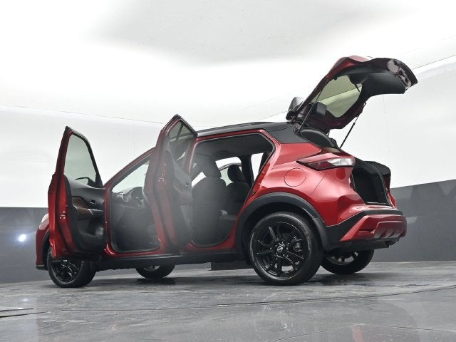 2023 Nissan Kicks SR Xtronic CVT