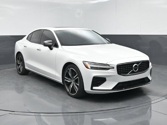 2021 Volvo S60 Recharge Plug-In Hybrid T8 R-Design Expression