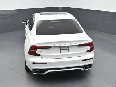 2021 Volvo S60 Recharge Plug-In Hybrid T8 R-Design Expression