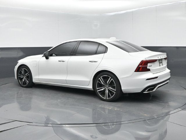 2021 Volvo S60 Recharge Plug-In Hybrid T8 R-Design Expression