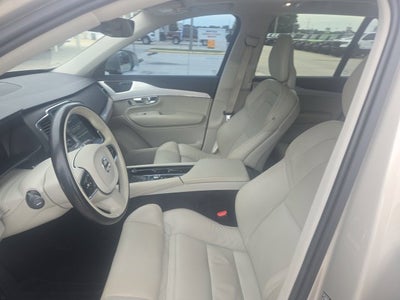 2018 Volvo XC90 T6 Momentum