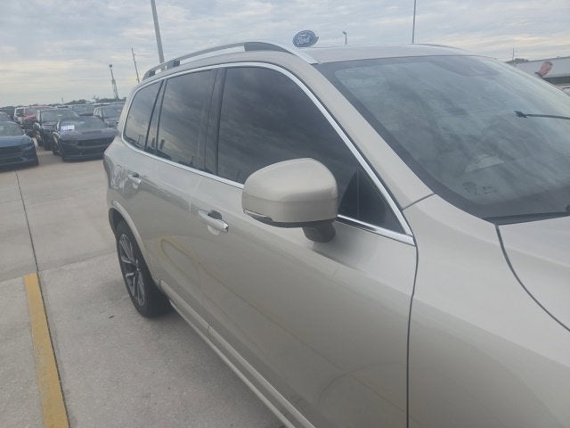 2018 Volvo XC90 T6 Momentum