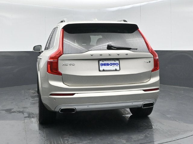 2018 Volvo XC90 T6 Momentum